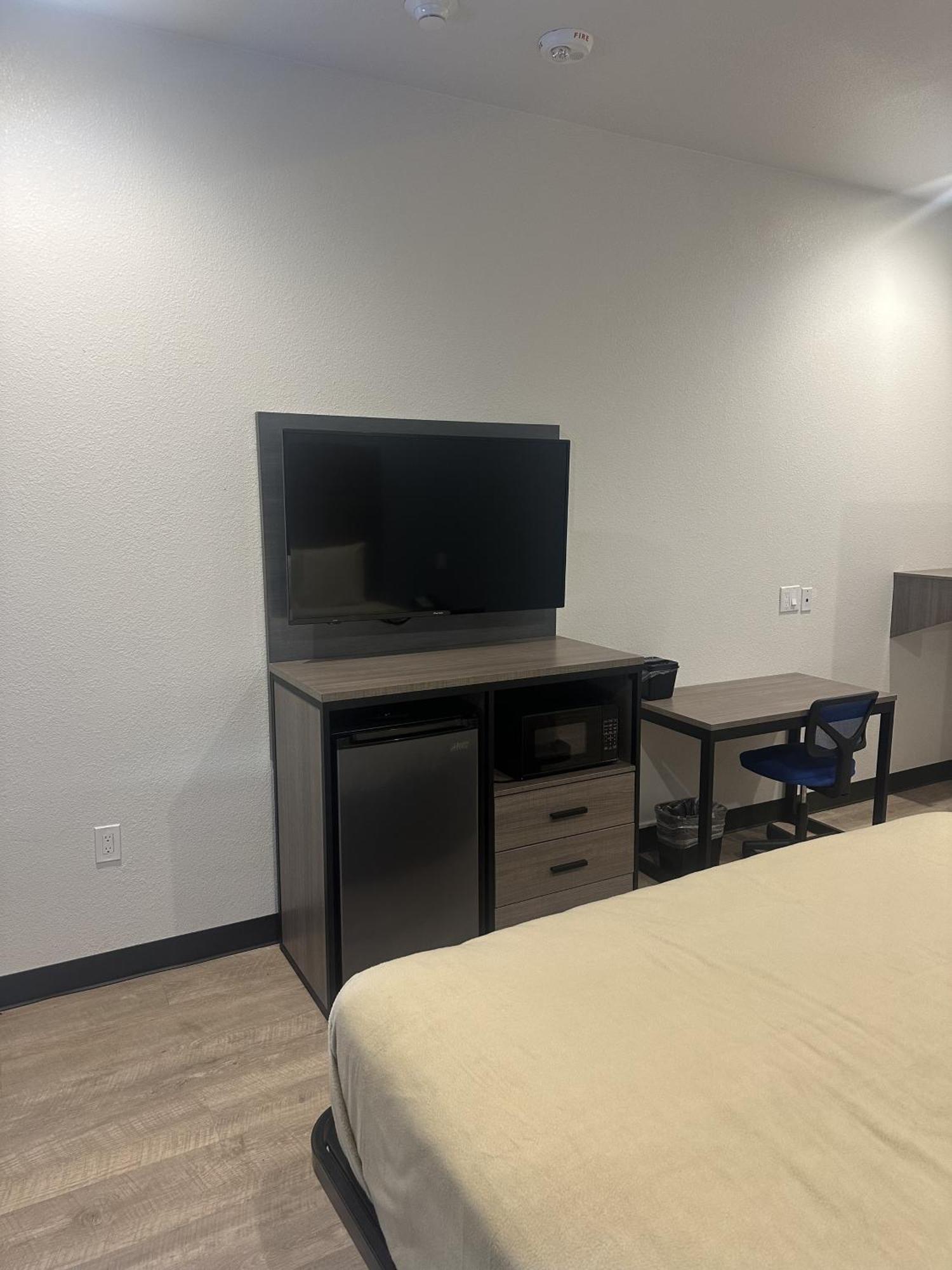 פורט וורת' M&M Inn And Suites מראה חיצוני תמונה