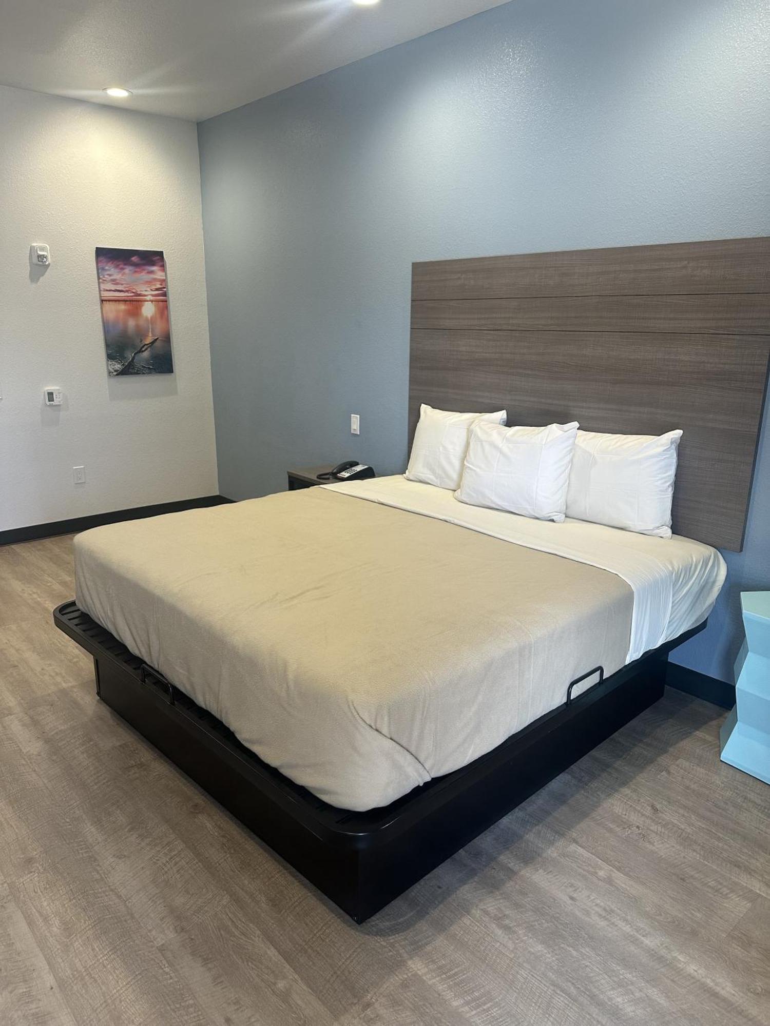 פורט וורת' M&M Inn And Suites מראה חיצוני תמונה