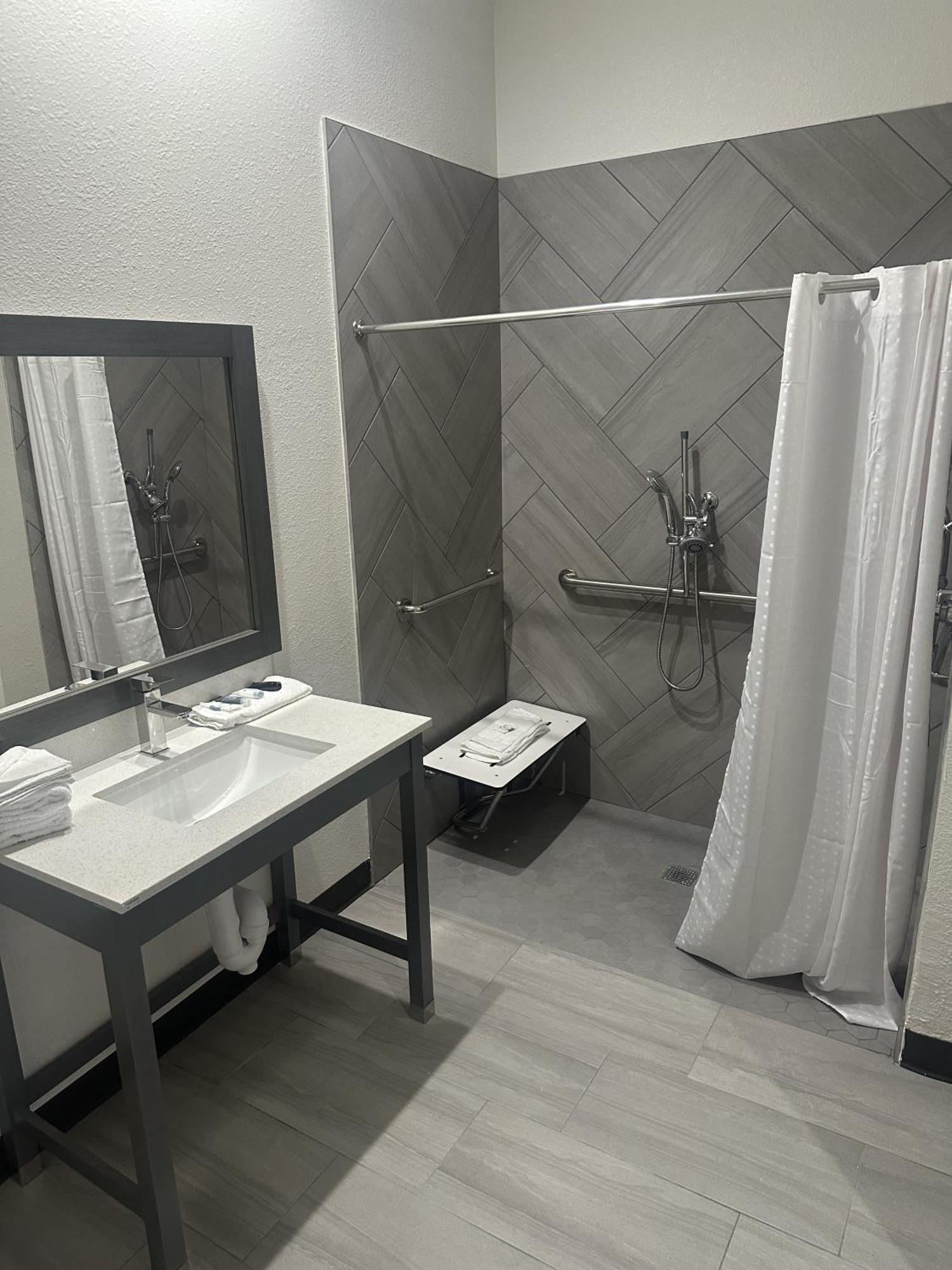 פורט וורת' M&M Inn And Suites מראה חיצוני תמונה